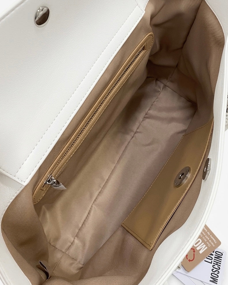 Borsa shopping donna Love Moschino bianca con logo in metallo argentato in rilievo e manici a catena silver-interno.
