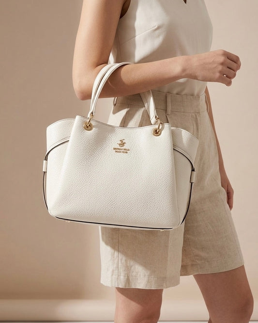 Borsa a mano Beverly Hills Polo Club color bianco con doppi manici, texture martellata e logo dorato frontale - Buttò Calzature - modella.