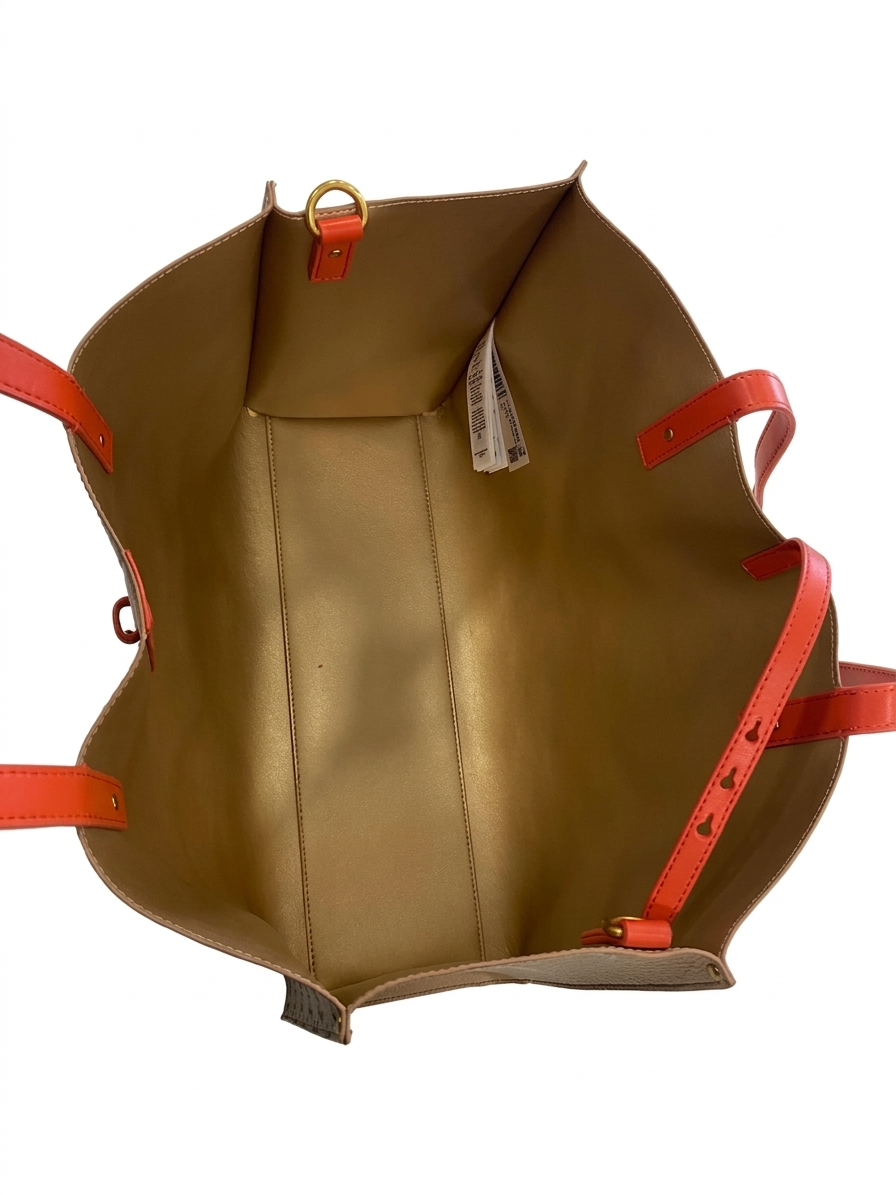 Borsaq Liu Jo monogram beige con finiture arancio-interno.