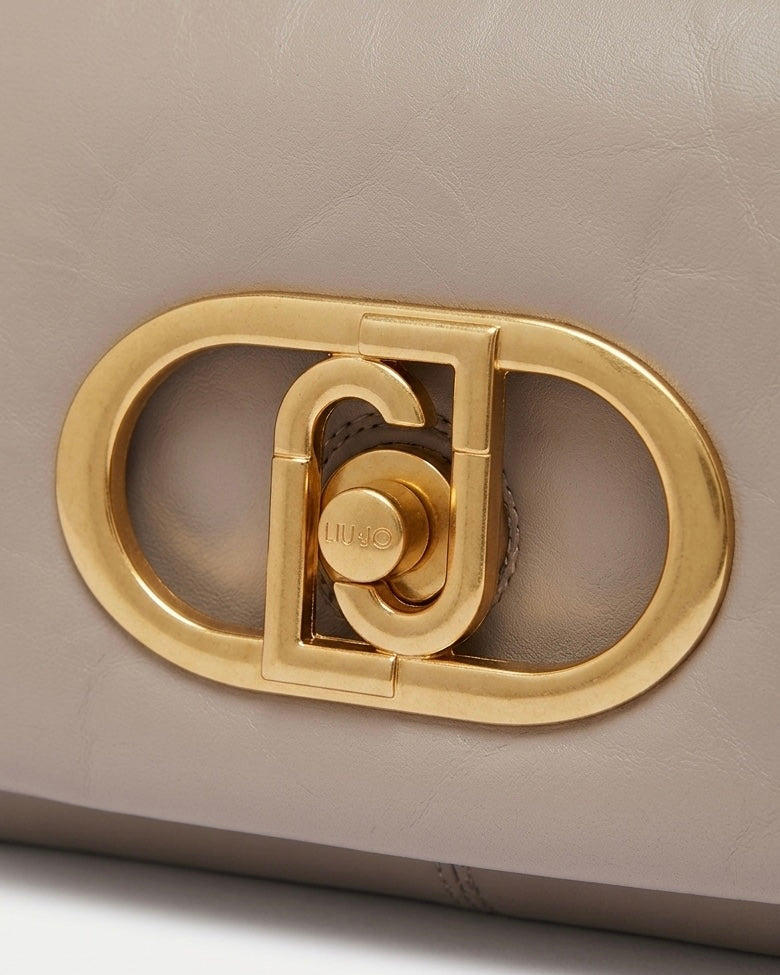 Borse Liu Jo color beige tortora con maxi catena dorata e logo frontale metallic-logo.