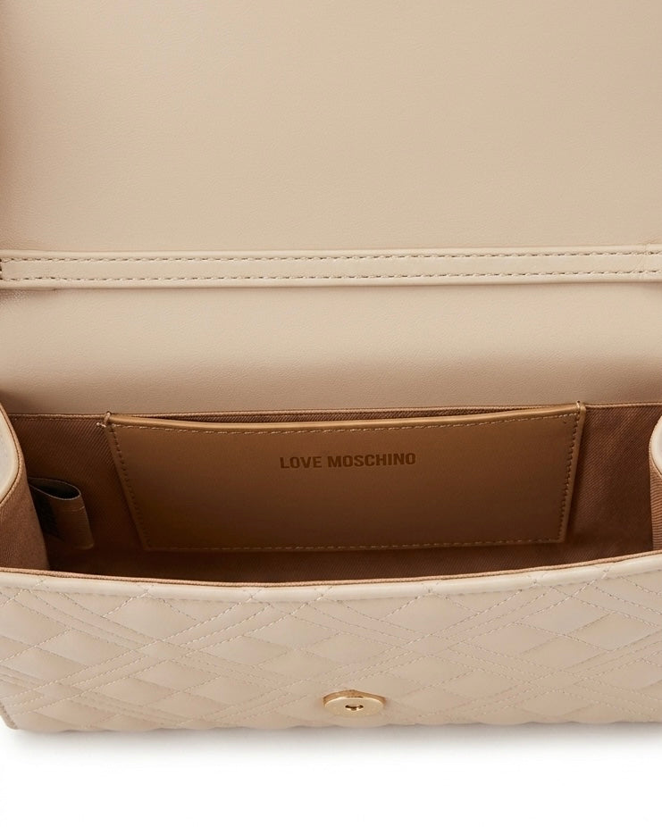 Borse Love Moschino beige nude con trapuntatura geometrica, tracolla a catena e logo dorato-interno.