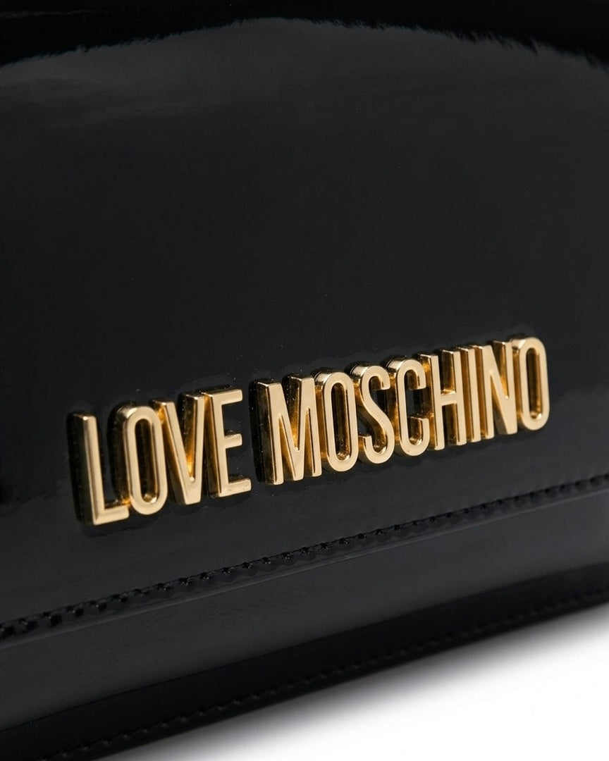 Borse Love Moschino in vernice nera lucida con tracolla a catena e logo dorato frontale-logo.