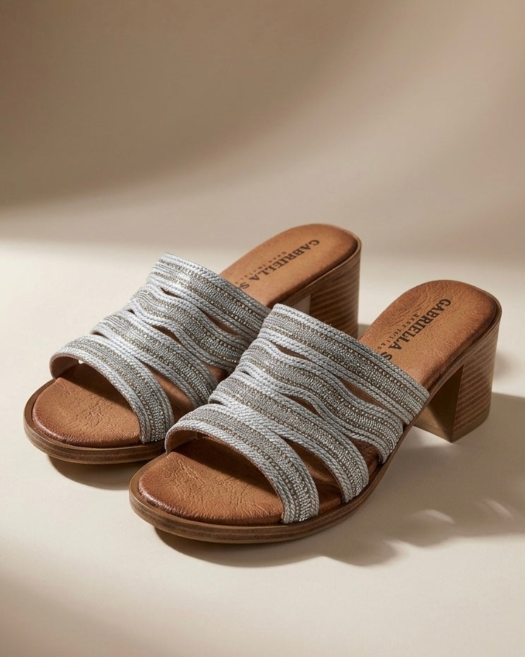 Sandali sabot con tacco largo medio e pianta cuoio con fascia a listini sottili argentati e micro-strass - Buttò Calzature.