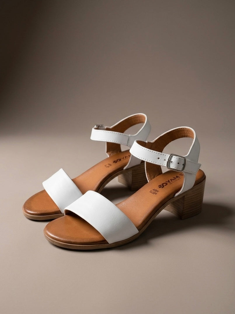 Sandalo donna in vera pelle bianca a fascia larga liscia con tacco medio squadrato effetto legno e plantare memory foam Buttò Calzature