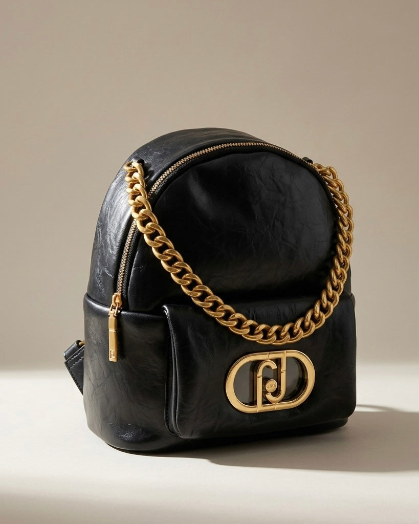 Zaino donna Liu Jo nero con vistosa catena dorata, logo LJ metallico e finiture gold.
